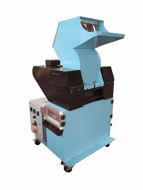 Mini cable granulator for copper recycling